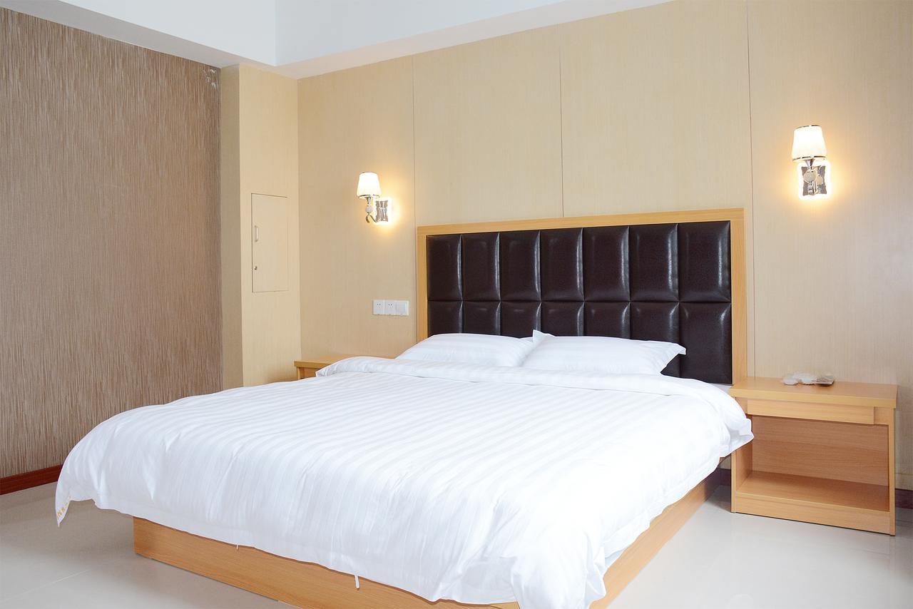 100 Inn Plus Pudong Airport Hotel شانغهاي المظهر الخارجي الصورة